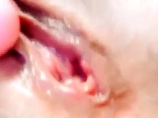 Big-Ass Girlfriend’s Creamy Orgasm with Vibrator Caught on C