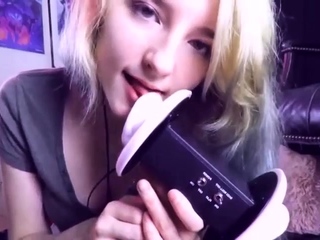 AftynRose ASMR Blonde Kisses And Licking