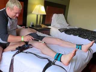 Straight Dude Caught Bear Doms Interest