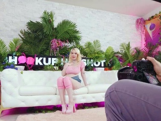 Blonde Amateur Porn Casting at Local Motel