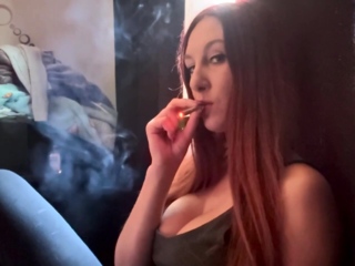 Hot brunette gives you a nice close up masturbation